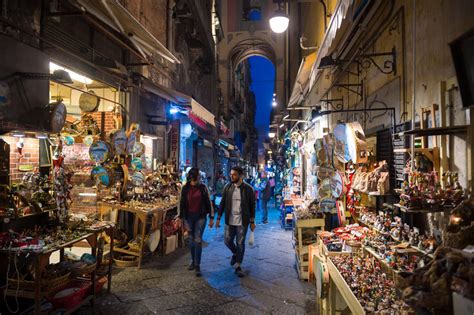 luxury shopping in naples italy.